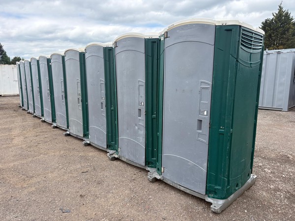 Mobile plastic portable toilets for sale