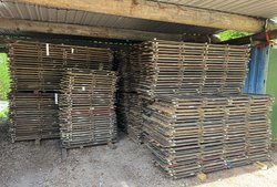 800x 8ft x 2ft Interlocking Wooden Floor Boards For Sale