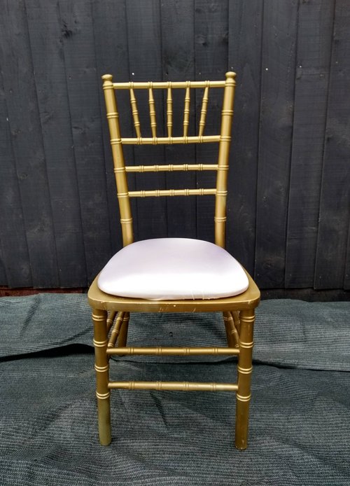 150x Gold Chiavari Chairs For Sale