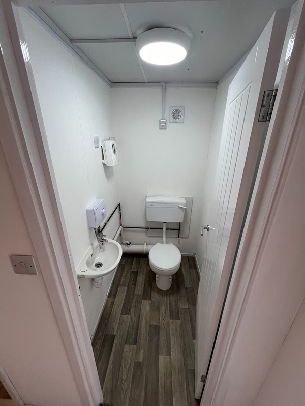 Secondhand Used 32ft x 10ft Canteen Office Toilet Cabin