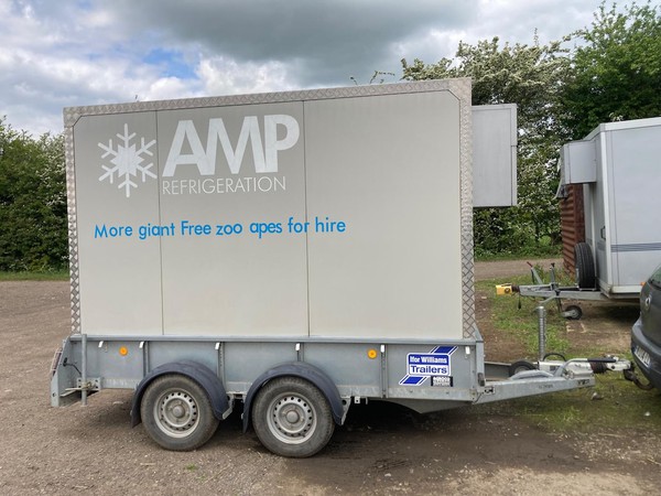 Refrigerated Trailer Fridge / Freezer Refrigerated Trailer Fridge / Freezer