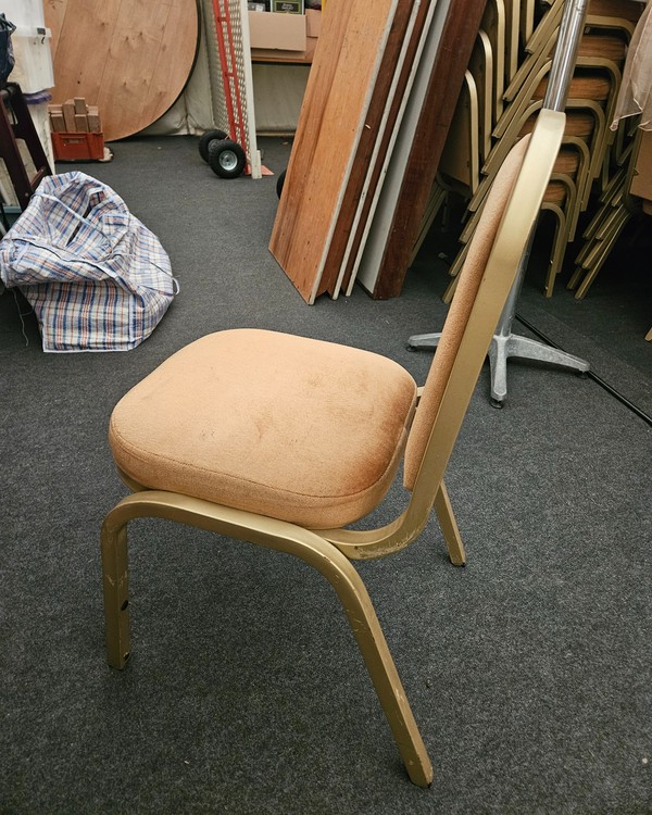 240x Gold Banquet Chairs For Sale 240x Gold Banquet Chairs For Sale