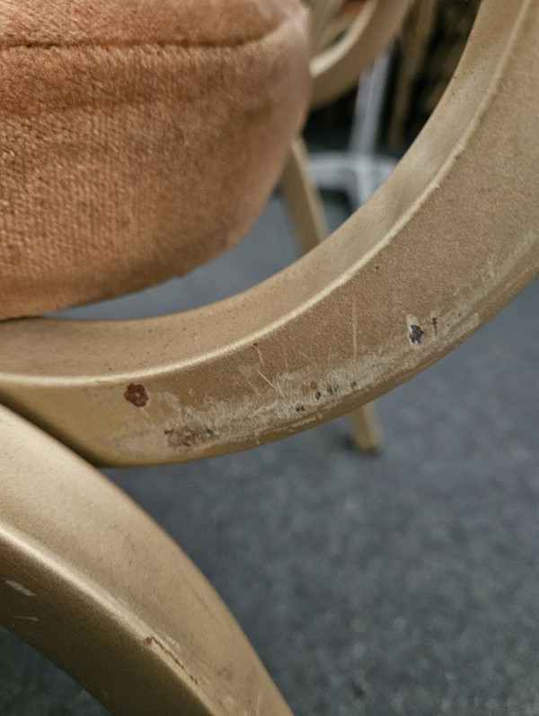 Secondhand Used 240x Gold Banquet Chairs Secondhand Used 240x Gold Banquet Chairs