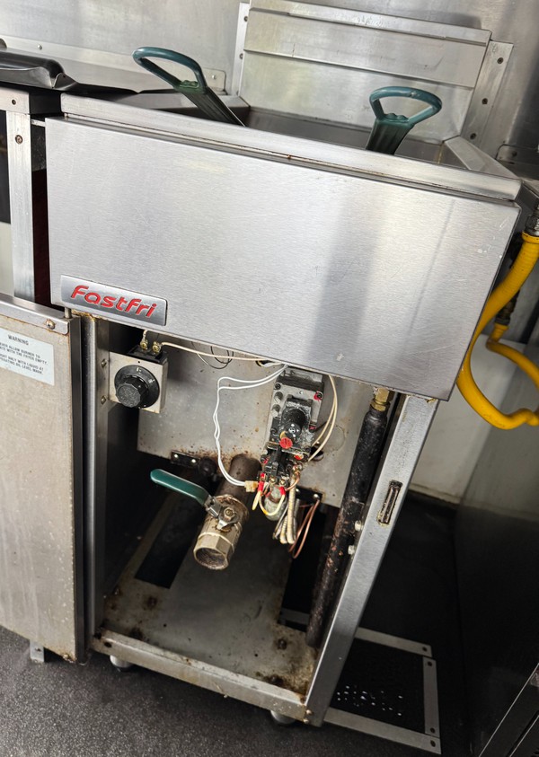 FastFri FF-18 2 Basket Fryer