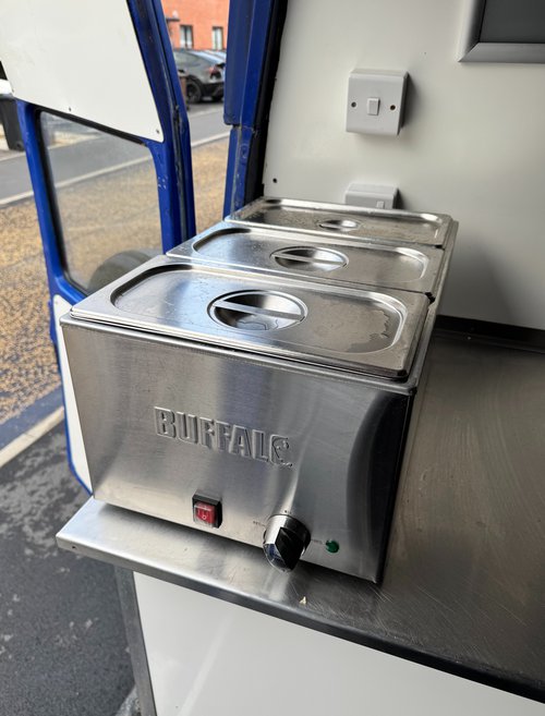Buffalo FT691 Bain Marie With Pans For Sale