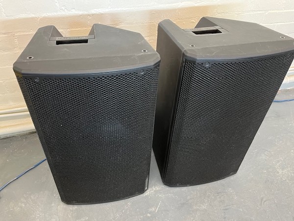 Secondhand 2x Opera 15 Active Speakers