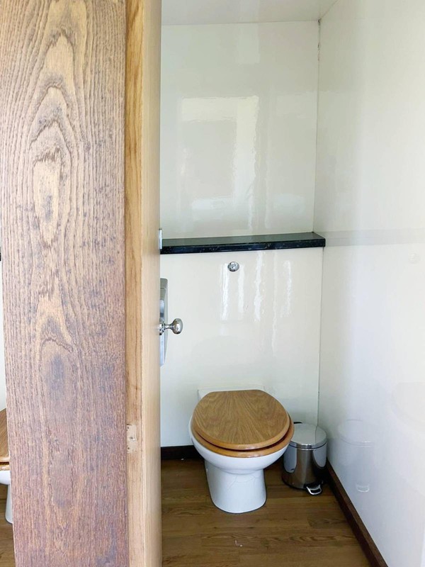 3+1 toilet trailer