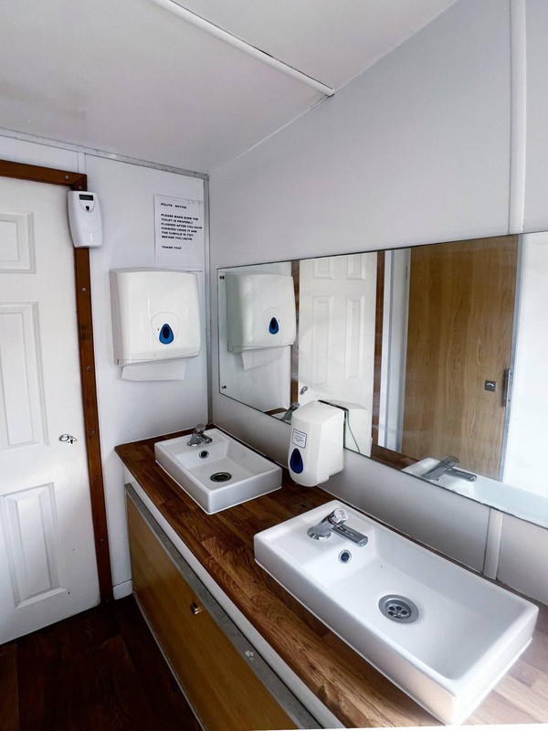 Smart vanity unit Smart vanity unit