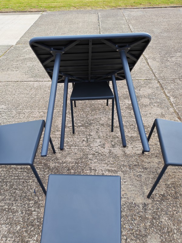 Cafe table and chairs Cafe table and chairs
