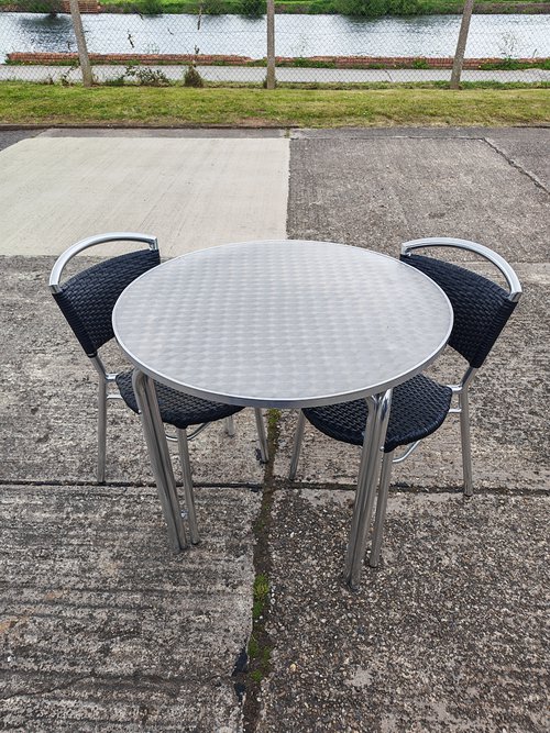 Outdoor round tables and chairs