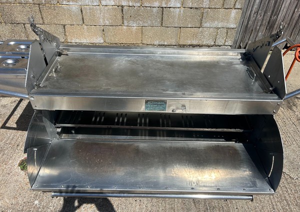 Secondhand Spitting Pig Hog Roast Machine