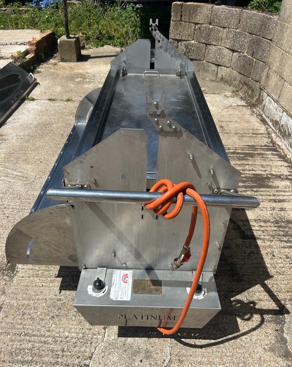 Spitting Pig Hog Roast Machine
