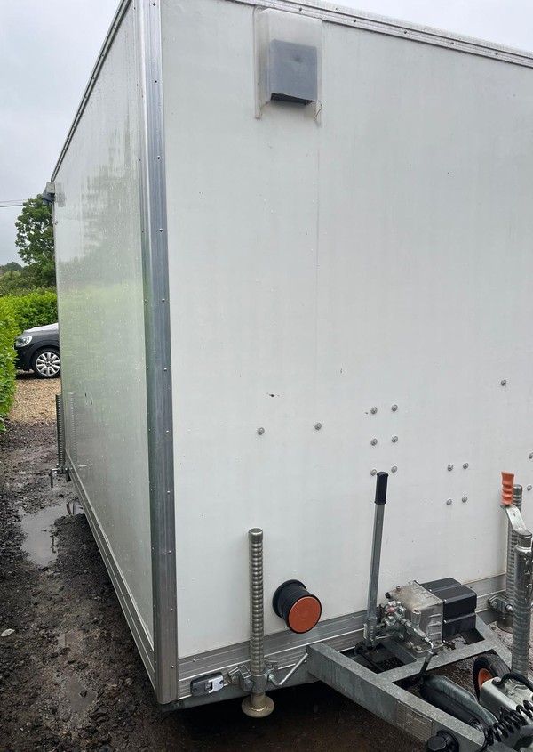 Secondhand Accessible Toilet And Shower