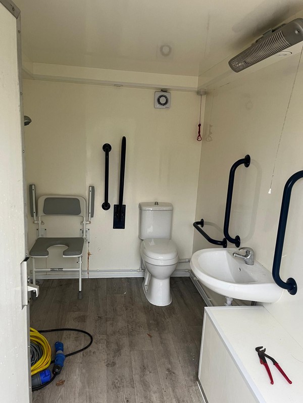 Secondhand Disabled Toilet & Shower Trailer