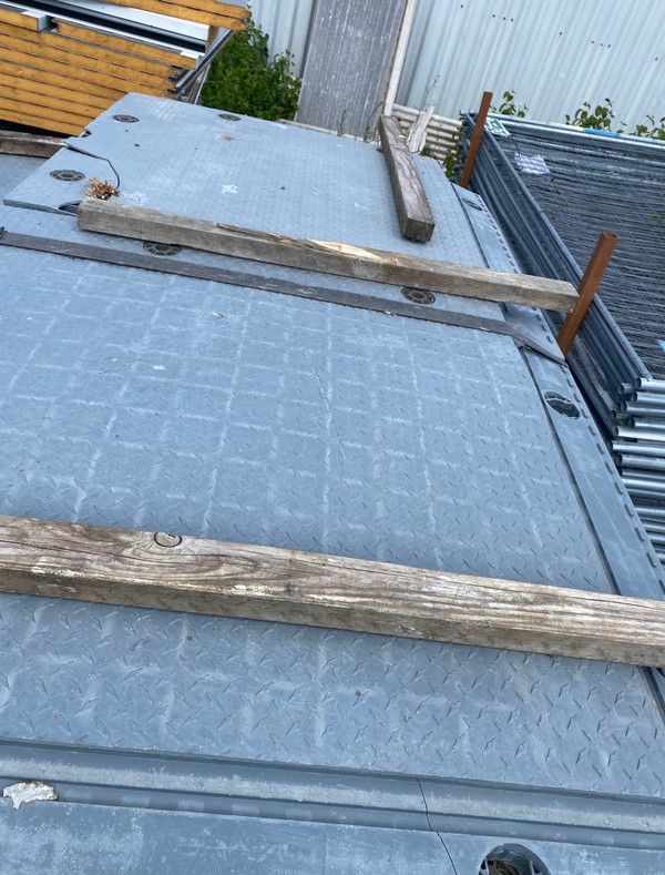 90x 1m x 1m Trackway Panels