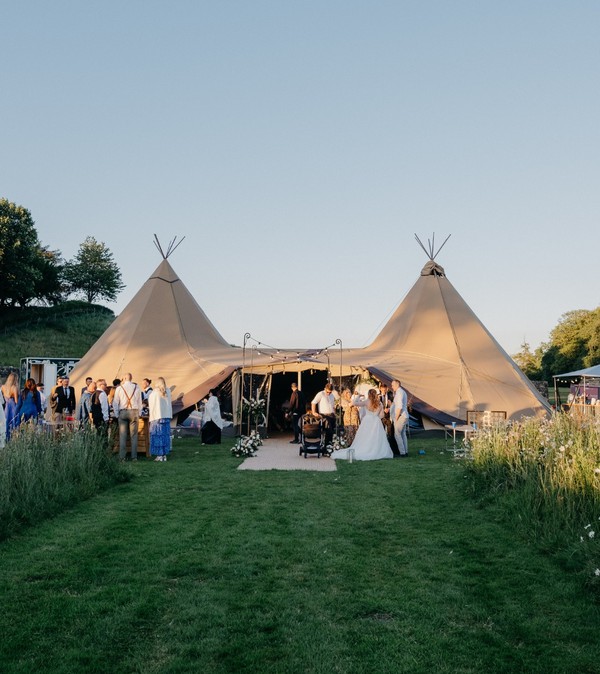 Secondhand Tipi Wedding Setup Secondhand Tipi Wedding Setup