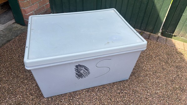 Air bed storage box