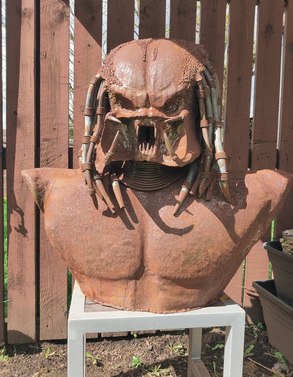 Life-size Predator Bust For Sale