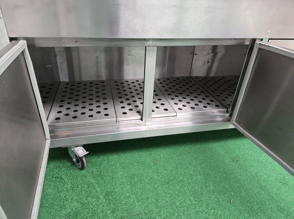 Moffat Cold Serve Counter