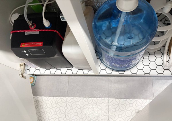Coffee van water system