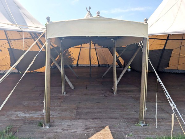 Tipi porch door