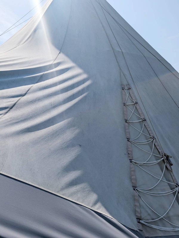 Tipi roof laysing