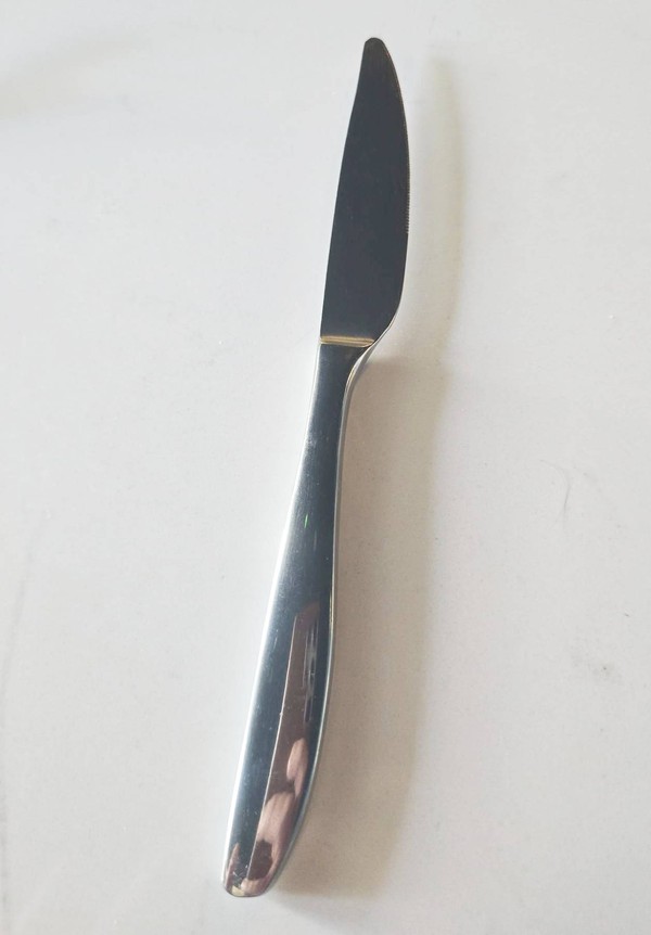 Saffron cutlery knives