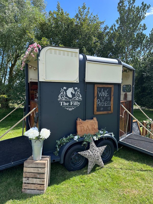 Bar trailer for marquee weddings Bar trailer for marquee weddings