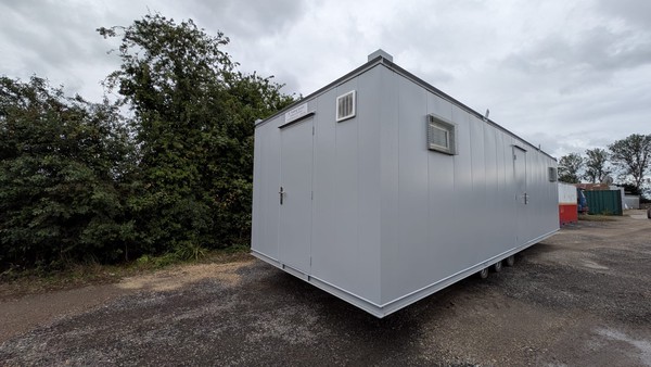 32ft x 10ft Changing Room For Sale