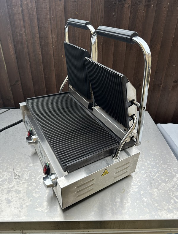 Buffalo Double Contact Grill Buffalo Double Contact Grill