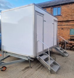 1+1 toilet trailer for sale