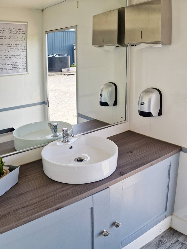 Used toilet trailer for sale Used toilet trailer for sale