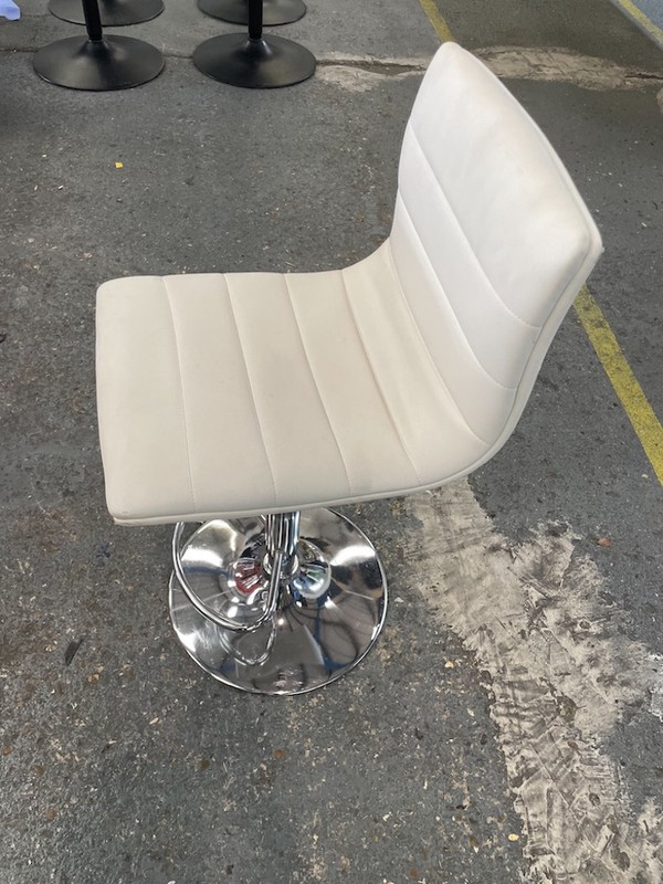 Swivel Bar Stool