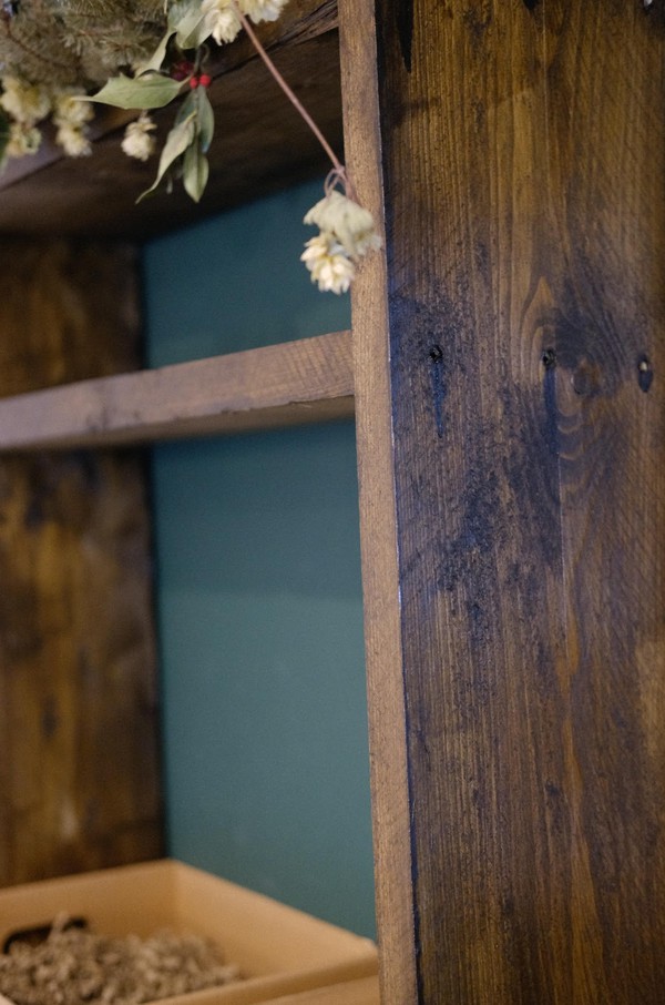4x Wooden Shelf Units 4x Wooden Shelf Units