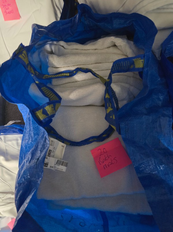 Second Hand Job Lot Bed Linen & Towels Second Hand Job Lot Bed Linen & Towels