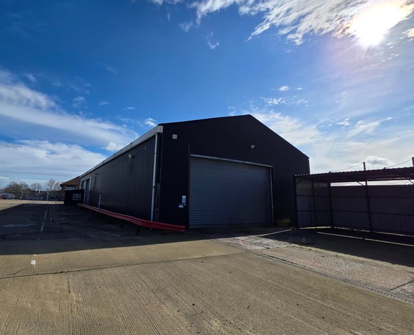 15m x 40m Portal Framed Warehouse 15m x 40m Portal Framed Warehouse