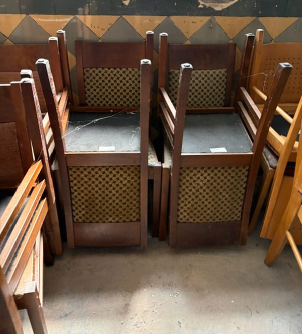 24x Pub Chairs For Sale 24x Pub Chairs For Sale