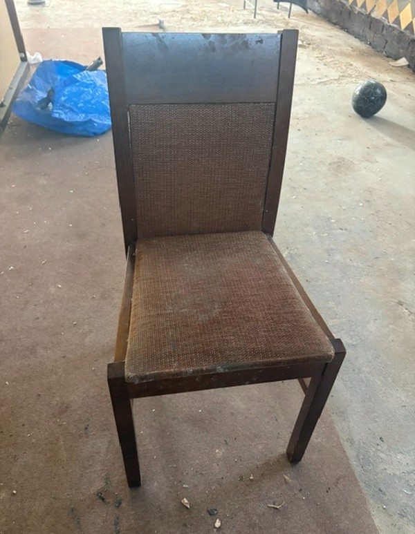 Used 24x Restaurant/Cafe Chairs Used 24x Restaurant/Cafe Chairs