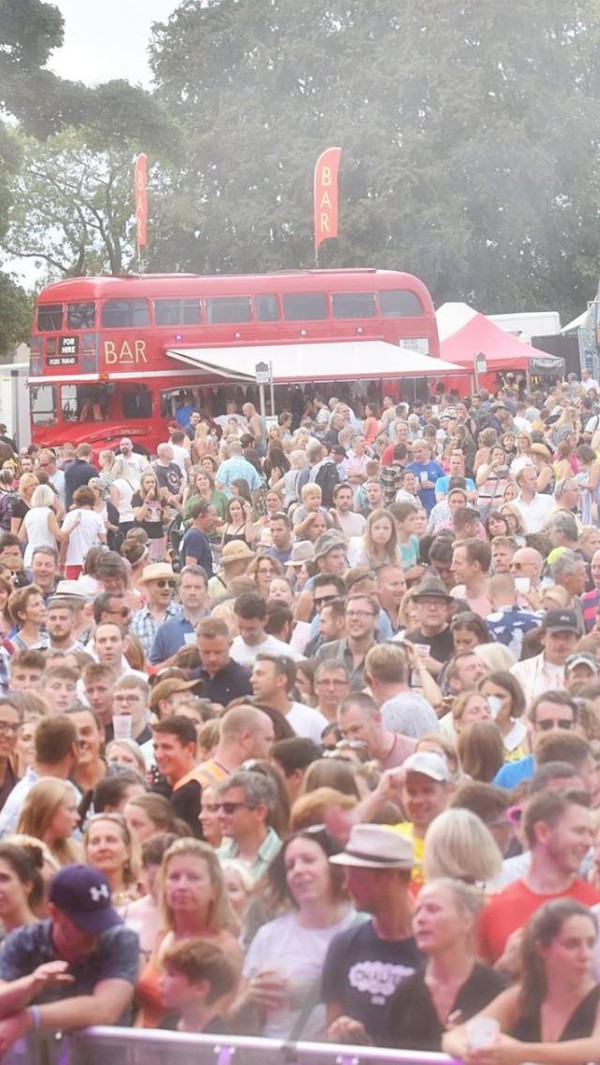 Festival bar (Converted Routemaster buss) Festival bar (Converted Routemaster buss)