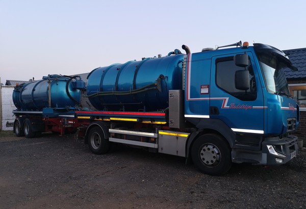 Second Hand 2018 Renault 4x2 Rigid 280 BHP Tanker Second Hand 2018 Renault 4x2 Rigid 280 BHP Tanker