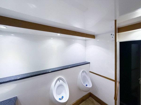 2 + 1 Toilet trailer with urinals