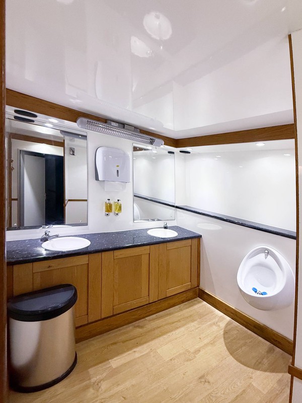 Toilet trailer gent's side
