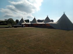 4 Tipi complete set up