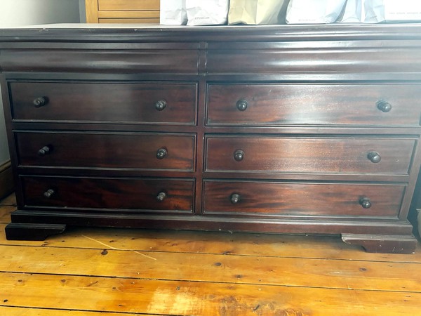 Large 6-drawer Chest of draws