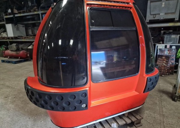 Ski Gondolas Dining Pods