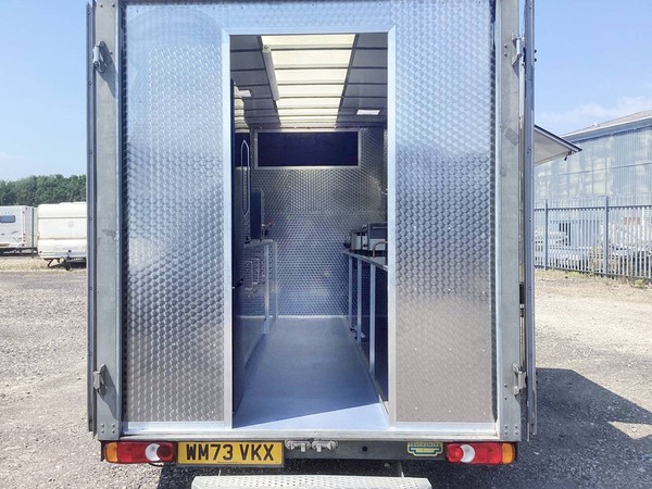 Brushed stainless steel interior Brushed stainless steel interior