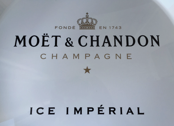 Moët & Chandon 5x trays