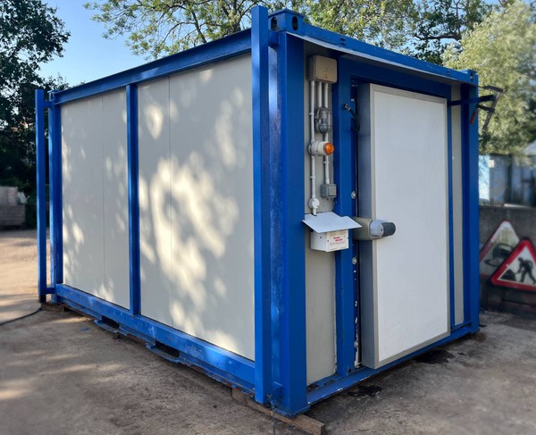 Relocatable fridge container