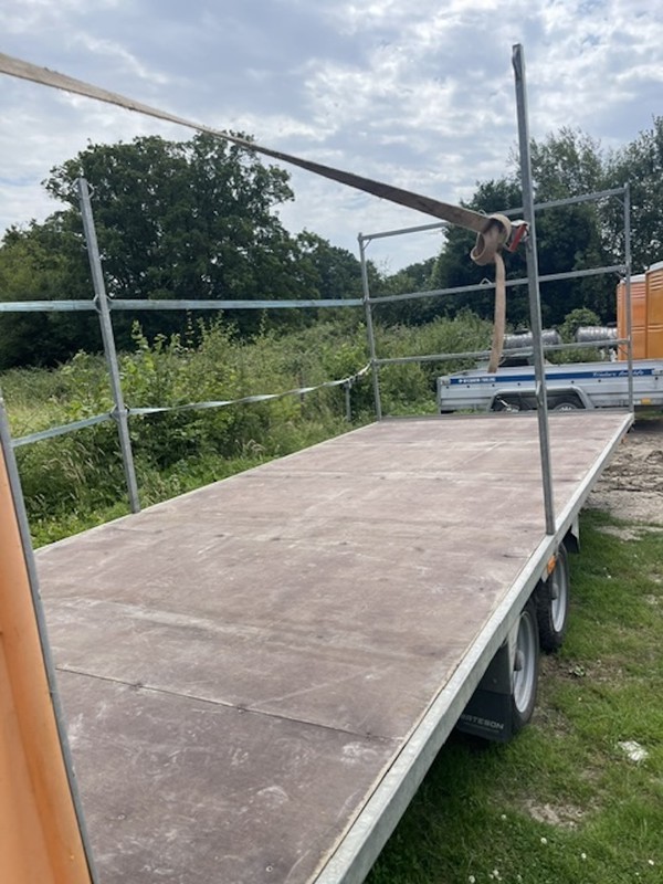 Bateson 12 pod toilet transport trailer
