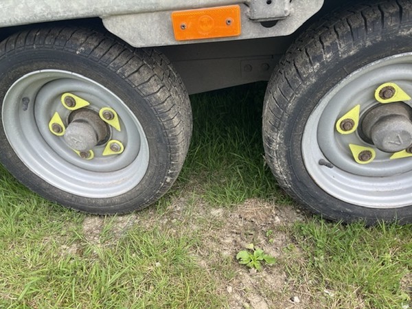 Bateson toilet trailer wheels